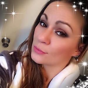 Meet your Posher, Corinne